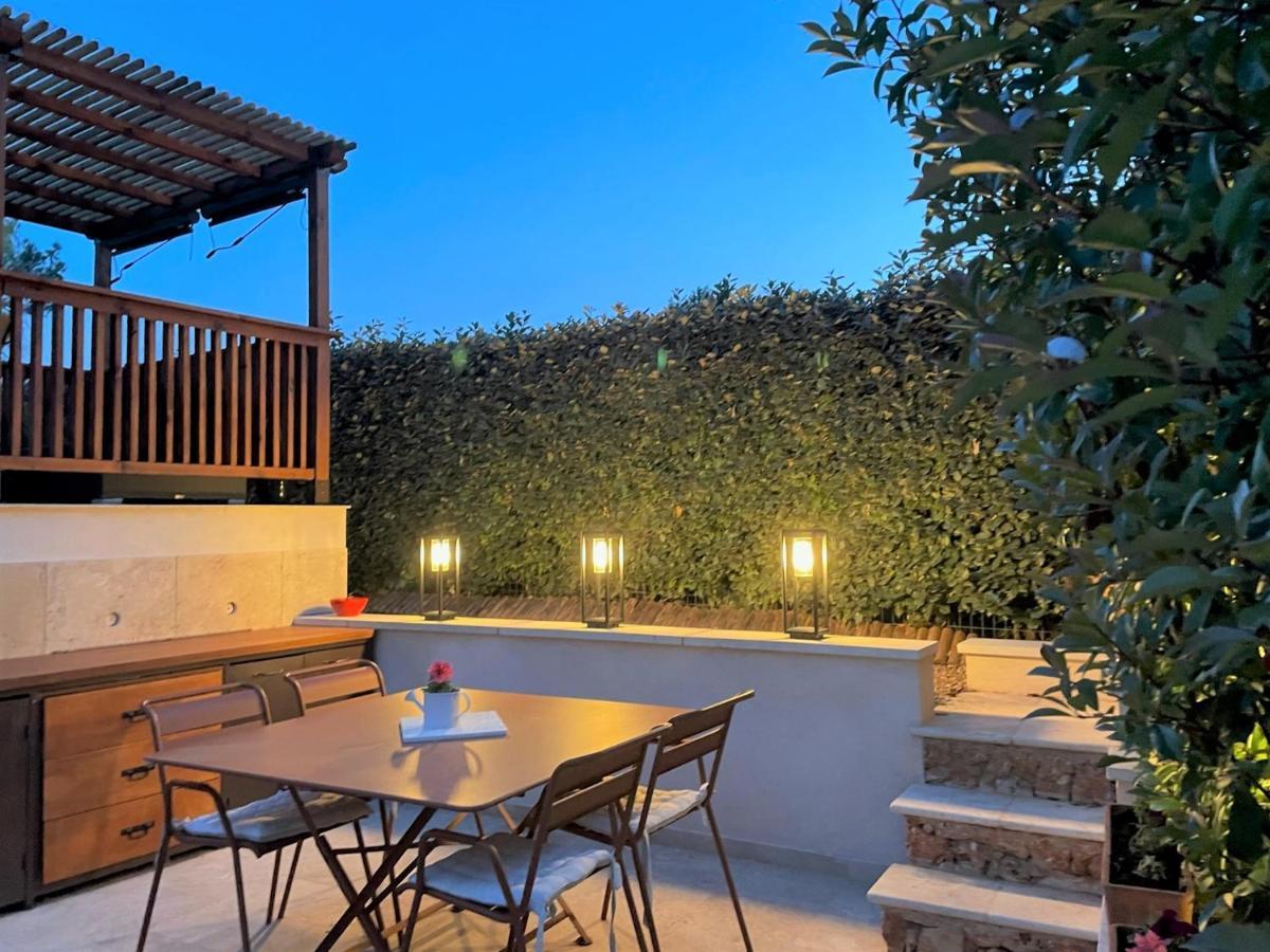 Villa Soanne Bagnols en Foret Bagian luar foto