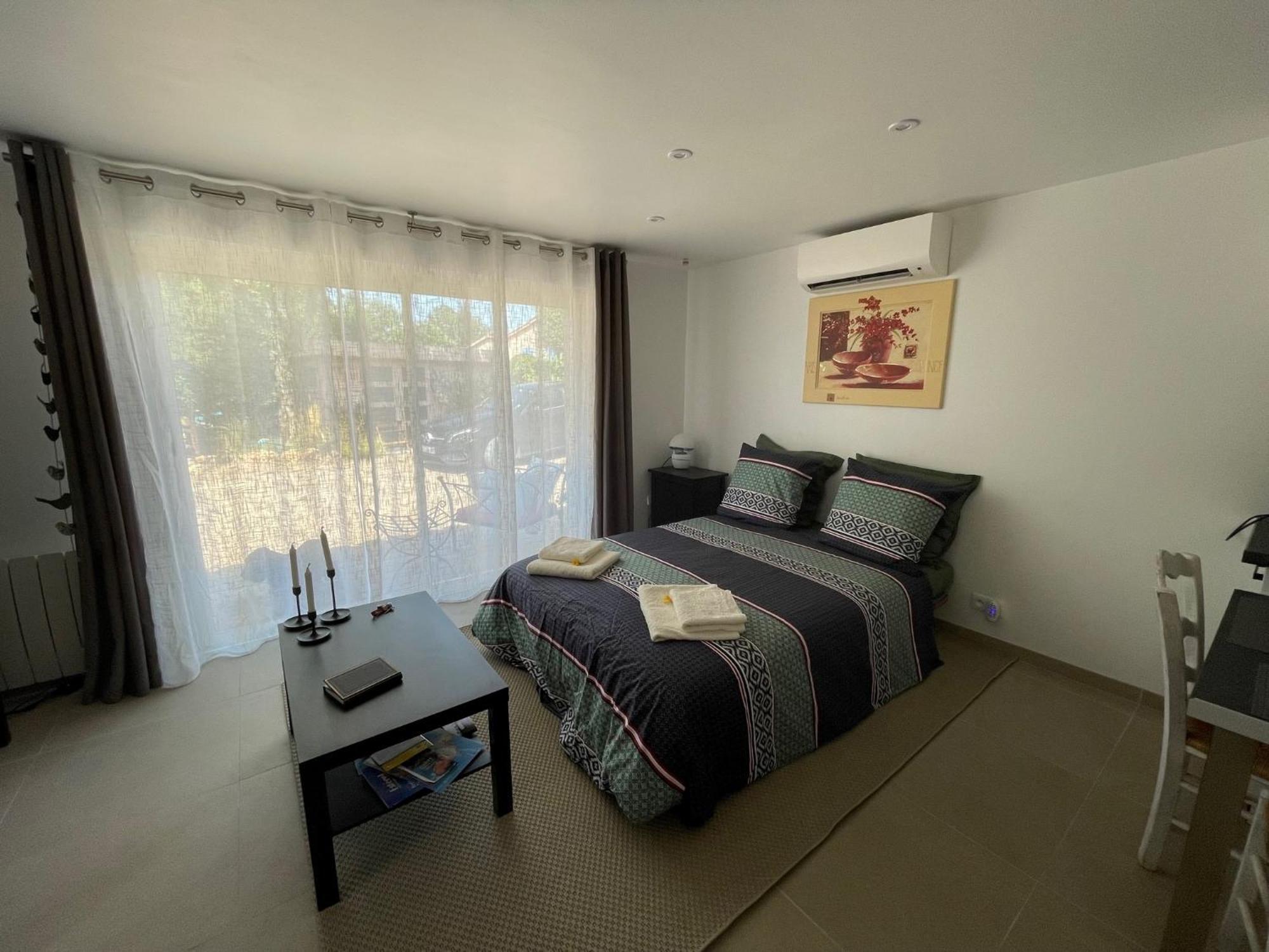 Villa Soanne Bagnols en Foret Bagian luar foto