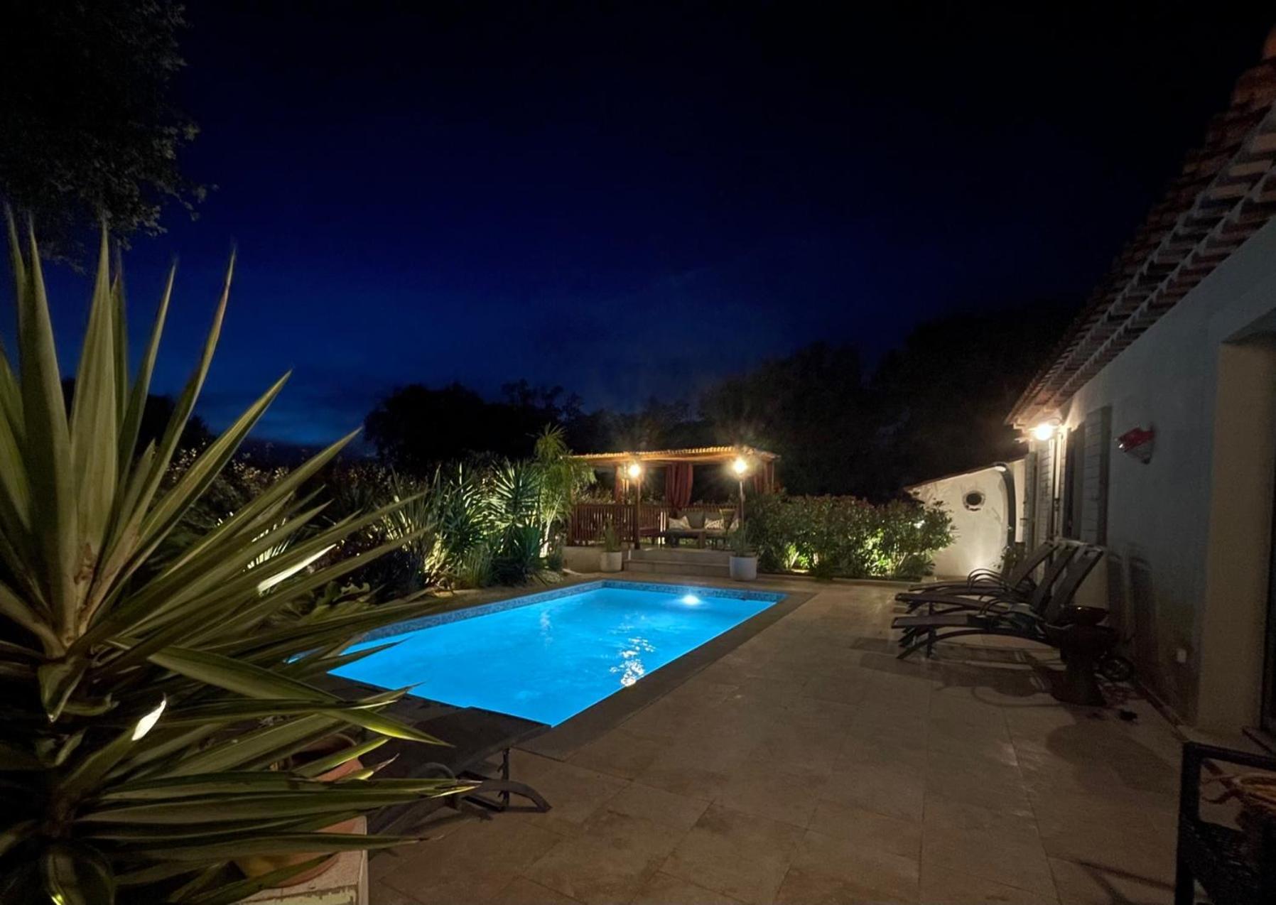 Villa Soanne Bagnols en Foret Bagian luar foto